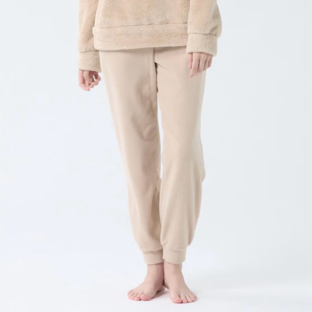 uniqlo tapered joggers sweatpants beige size xs